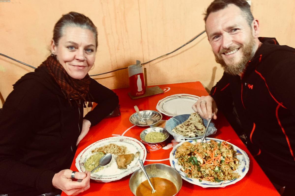 أفضل 12 نشاطًا يمكنك القيام بها في ينابيع مها أويا الحارة هذا العام